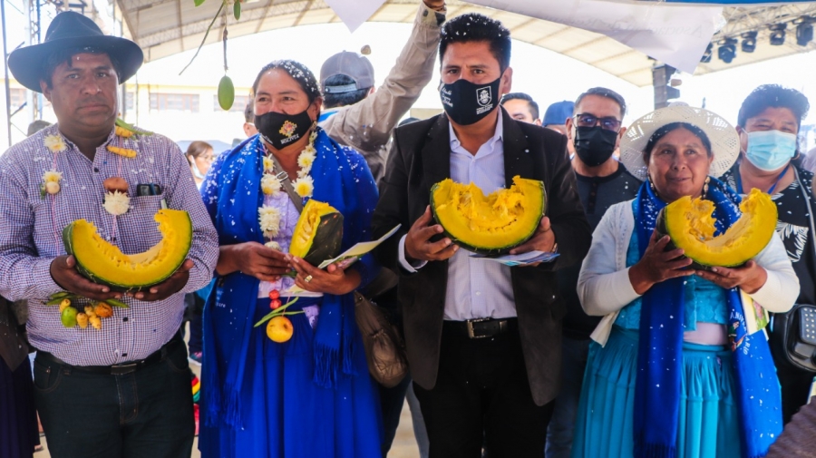 INAUGURAN LA 8VA. FERIA PRODUCTIVA EN EL MORRO DE SACABA