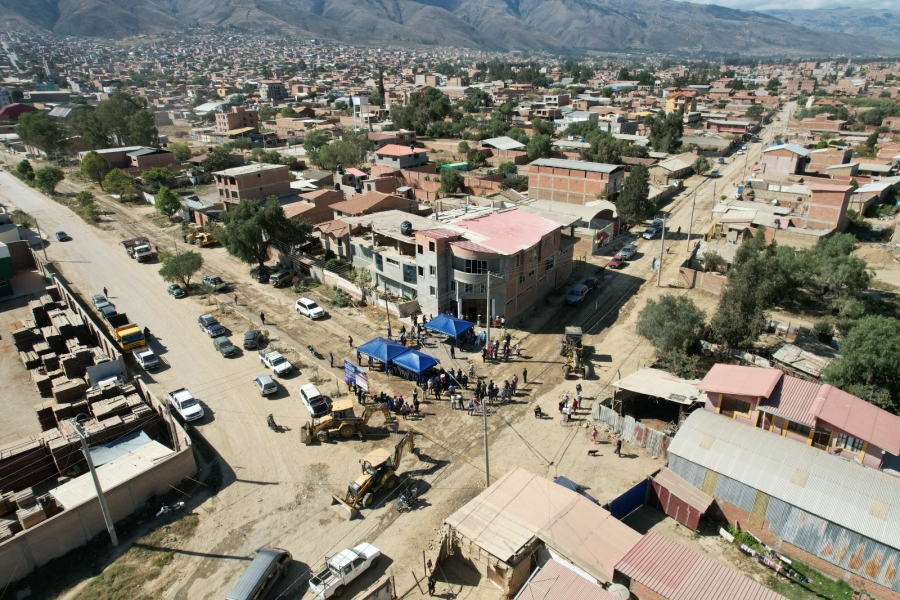 ALCALDE PEDRO GUTI&Eacute;RREZ VIDAURRE DIO INICIO A LOS TRABAJOS DE ASFALTADO DEL TRAMO III DE LA AVENIDA CHAPARE