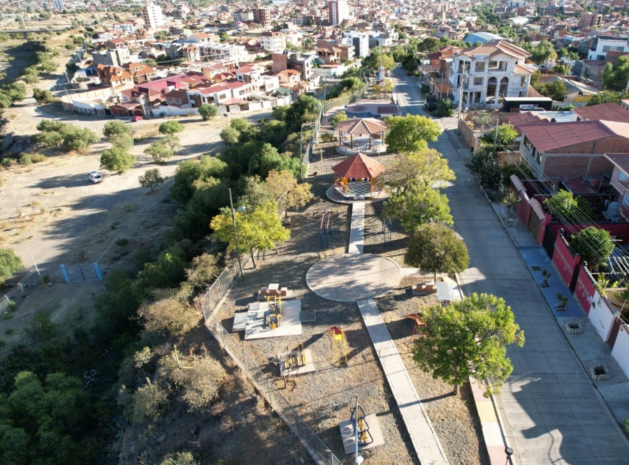 OTB SENAC DEL DISTRITO 3 PACATA SE BENEFICIA CON EL MEJORAMIENTO INTEGRAL DE PARQUES INFANTILES