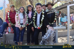 263 ANIVERSARIO: ALCALDE DE SACABA PEDRO GUTI&Eacute;RREZ ENTREGA UN POZO DE AGUA PARA RIEGO EN LA OTB URIOSTE NORTE