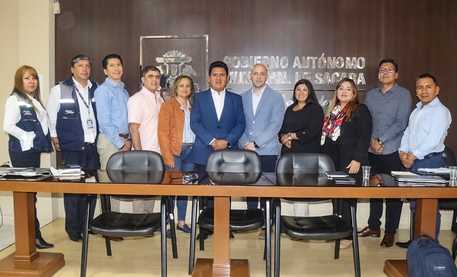 ALCALDE PEDRO GUTI&Eacute;RREZ RECIBI&Oacute; LA VISITA DE MISI&Oacute;N DEL FONDO FINANCIERO PARA EL DESARROLLO DE LA CUENCA DEL PLATA (FONPLATA) PARA AVANZAR EN EL FINANCIAMIENTO DEL DISTRIBUIDOR PACATA Y LA AVENIDA OCTAVA