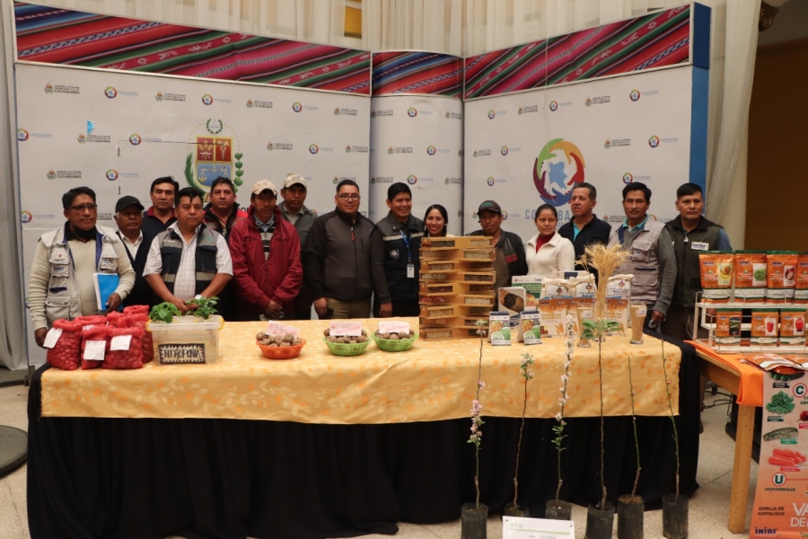 FERIA DE LA SEMILLA EN SACABA BUSCA MEJORAR LA PRODUCCI&Oacute;N DE ALIMENTOS
