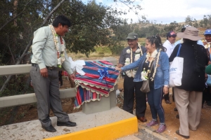 ENTREGAN PUENTE VEHICULAR LAQUI&Ntilde;A PARA FORTALECER LA ECONOM&Iacute;A PRODUCTIVA