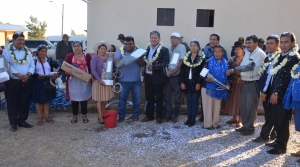 ALCALDE DE SACABA PEDRO GUTI&Eacute;RREZ ENTREGA LUMINARIAS LED EN DOS SUBCENTRALES DEL DISTRITO RURAL CHI&Ntilde;ATA