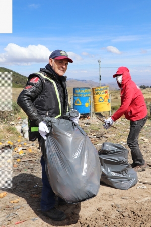 MOTOQUEROS VIAJEROS Y ALCALD&Iacute;A DE SACABA REALIZAN CAMPA&Ntilde;A DE LIMPIEZA EN CARRETERA TRONCAL KM 35