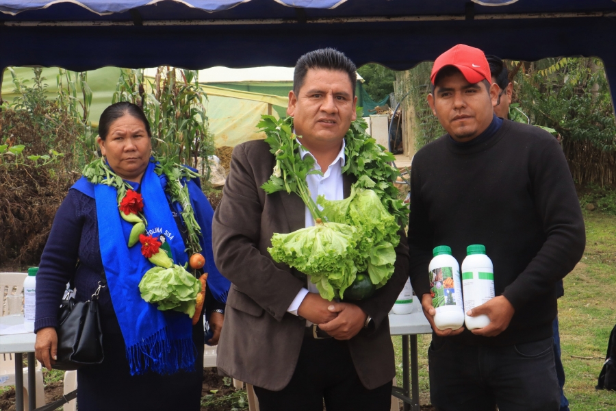 SACABA FORTALECE LA AGRICULTURA URBANA Y PERIURBANA CON LA ENTREGA DE BIOINSUMOS Y LA CONSTRUCCI&Oacute;N DE INVERNADEROS