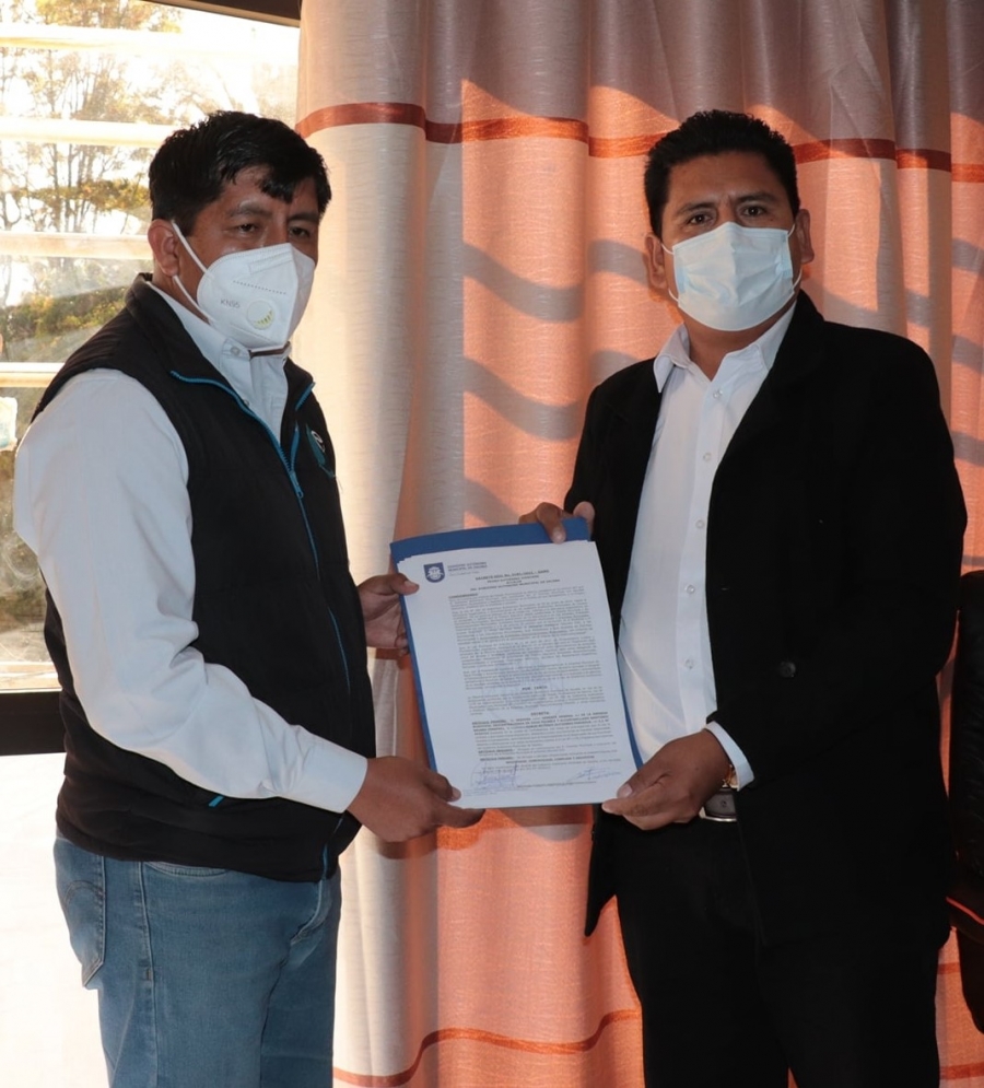 POSESIONAN A NUEVO GERENTE DE EMAPA