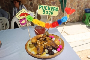 FERIA DEL PUCHERO EN EL DISTRITO 2 QUINTANILLA DESTAC&Oacute; GASTRONOM&Iacute;A TRADICIONAL CARNAVALERA