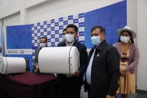 SACABA RECIBE EQUIPO AUTOCLAVE PARA ESTERILIZACI&Oacute;N DE INSTRUMENTAL ODONTOL&Oacute;GICO PARA EL CENTRO DE SALUD ALALAY