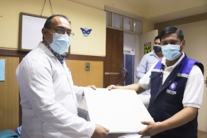 EN EL HOSPITAL M&Eacute;XICO ENTREGAN IMPLEMENTOS Y EQUIPOS PARA RAYOS X