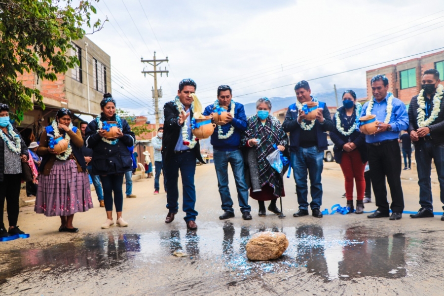 ASFALTO MEJORA LAS CONDICIONES DE VIDA DE LAS OTBs ANTOFAGASTA Y EL PUEBLITO D - 7