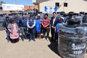 ALCALDE PEDRO GUTI&Eacute;RREZ JUNTO A IPDSA ENTREG&Oacute; 84 EQUIPOS DE RIEGO PARA INVERNADEROS FAMILIARES DE ZONAS URBANAS Y PERIURBANAS DE SACABA