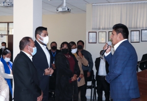 ALCALDE POSESIONA A NUEVOS SECRETARIOS MUNICIPALES