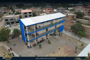 ALCALDE PEDRO GUTI&Eacute;RREZ VIDAURRE ENTREG&Oacute; UN BLOQUE DE AULAS, MOBILIARIO Y GRADER&Iacute;AS EN BENEFICIO DE M&Aacute;S DE 450 ESTUDIANTES DE LA U.E. ENTRE R&Iacute;OS DE SACABA