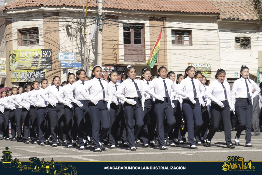 DESFILE ESCOLAR INICI&Oacute; LOS ACTOS CENTRALES POR EL 263 ANIVERSARIO DE FUNDACI&Oacute;N DE LA VILLA SAN PEDRO DE SACABA