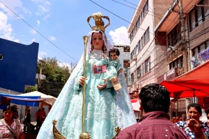 TRADICIONAL FERIA DE ALASITAS CERR&Oacute; LA FESTIVIDAD DE LA VIRGEN DEL AMPARO 2025