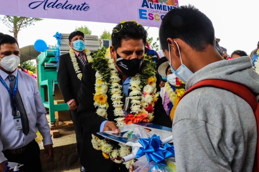 ALCALDE PEDRO GUTI&Eacute;RREZ INAUGURA EL A&Ntilde;O ESCOLAR 2022 EN SACABA