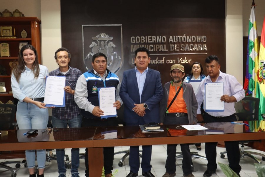 SACABA FIRMA CONVENIO CON AGUATUYA Y H&Aacute;BITAT PARA LA HUMANIDAD PARA LA DOTACI&Oacute;N DE AGUA POTABLE EN BENEFICIO DE M&Aacute;S DE 4.800 VECINOS DE DOS BARRIOS DEL DISTRITO 6 EL ABRA