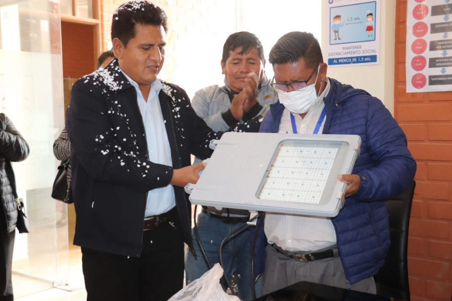 IMPLEMENTARAN NUEVO SISTEMA DE ALUMBRADO P&Uacute;BLICO EN EL DISTRITO 6 EL ABRA