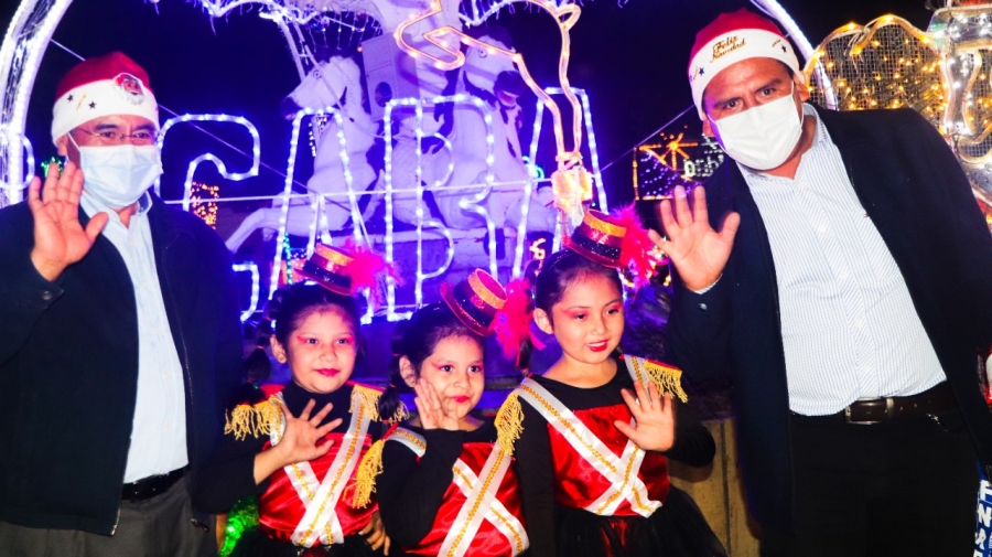 SACABA ENCIENDE LA NAVIDAD CON MILES DE FOQUITOS