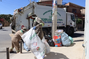 CUARTO INTERMEDIO: GERES REALIZA RECOJO DE BASURA, ESPERAN SOLUCI&Oacute;N DE CONFLICTO EN EL LEGISLATIVO