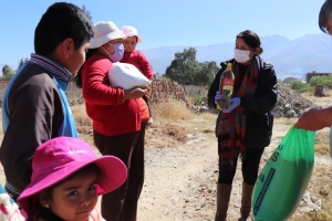 ALCALDESA DE SACABA ENTREG&Oacute; ALIMENTO SOLIDARIO POR EL D&Iacute;A DE LA MADRE