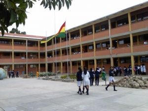 PADRES DE FAMILIA LEVANTAN BLOQUEO EN SACABA TRAS LLEGAR A UN ACUERDO PARA MAYOR PRESUPUESTO PARA EDUCACI&Oacute;N