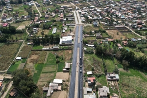 M&Aacute;S OBRAS PARA SACABA: ASFALTADO DE LA AVENIDA D&Eacute;CIMA CUARTA CUENTA CON UN IMPORTANTE AVANCE
