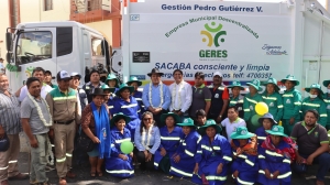 GERES FORTALECE EL RECOJO DE BASURA EN SACABA CON LA ENTREGA DE UN MODERNO CARRO DE RECOLECCI&Oacute;N DE RESIDUOS S&Oacute;LIDOS